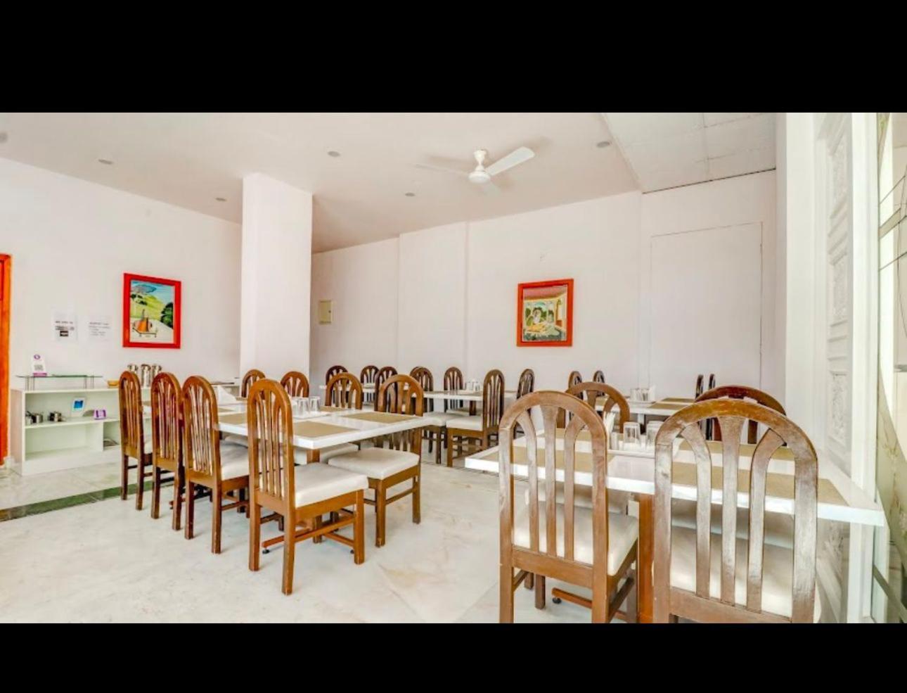 Hotel Sri Sathya Sai Bangalore Luaran gambar